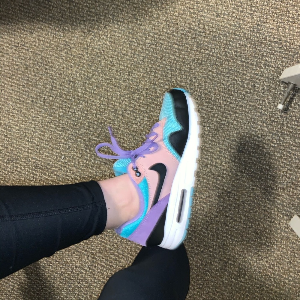 Kids Nike Air Max’s - Picture 4 of 5